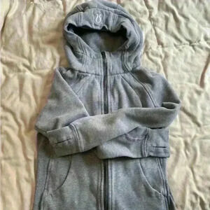 Lululemon Scuba Full-Zip Hoodie in gray with thumb holes | cotton/fleece